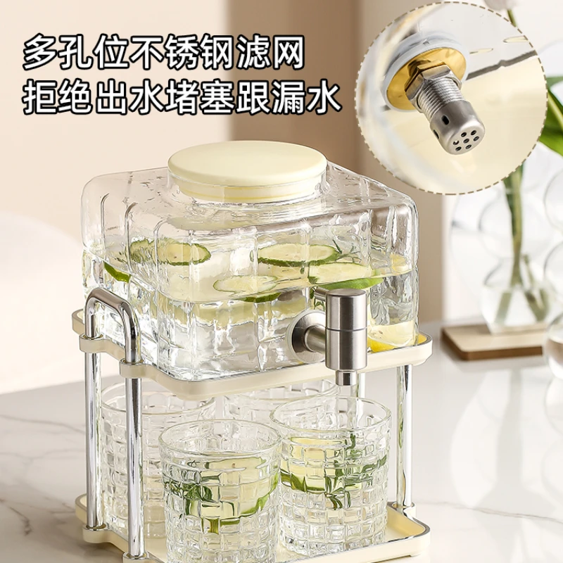 Internet celebrity refrigerator cold water kettle glass beverage bucket with faucet large capacity household cold water kettle
Internet celebrity refrigerator cold water kettle glass beverage bucket with faucet large capacity household cold water kettle