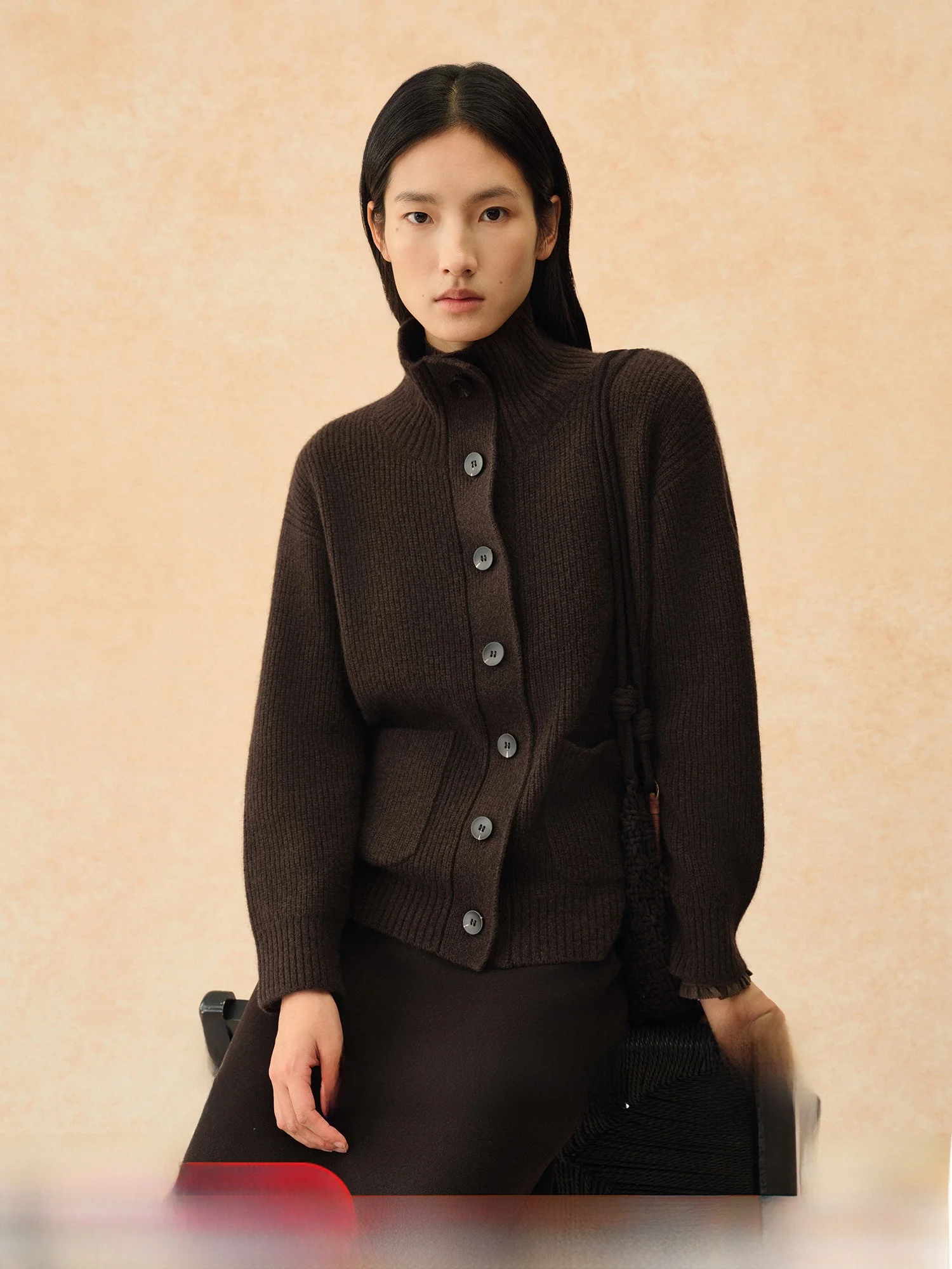 Утепленный мягкий свободный женский кардиган Teasel с высоким воротником, теплый, утолщенный, с длинными рукавами, повседневный, однотонный, без окрашивания
Утепленный мягкий свободный женский кардиган Teasel с высоким воротником, теплый, утолщенный, с длинными рукавами, повседневный, однотонный, без окрашивания