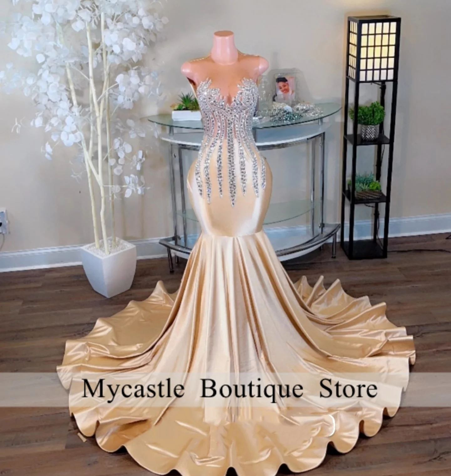 New hampagne O N Shiny Beaded Prom Dress 205 For Black Girl Mermaid Evening Dress Wedding Party Formal Gowns Customized
New hampagne O N Shiny Beaded Prom Dress 205 For Black Girl Mermaid Evening Dress Wedding Party Formal Gowns Customized