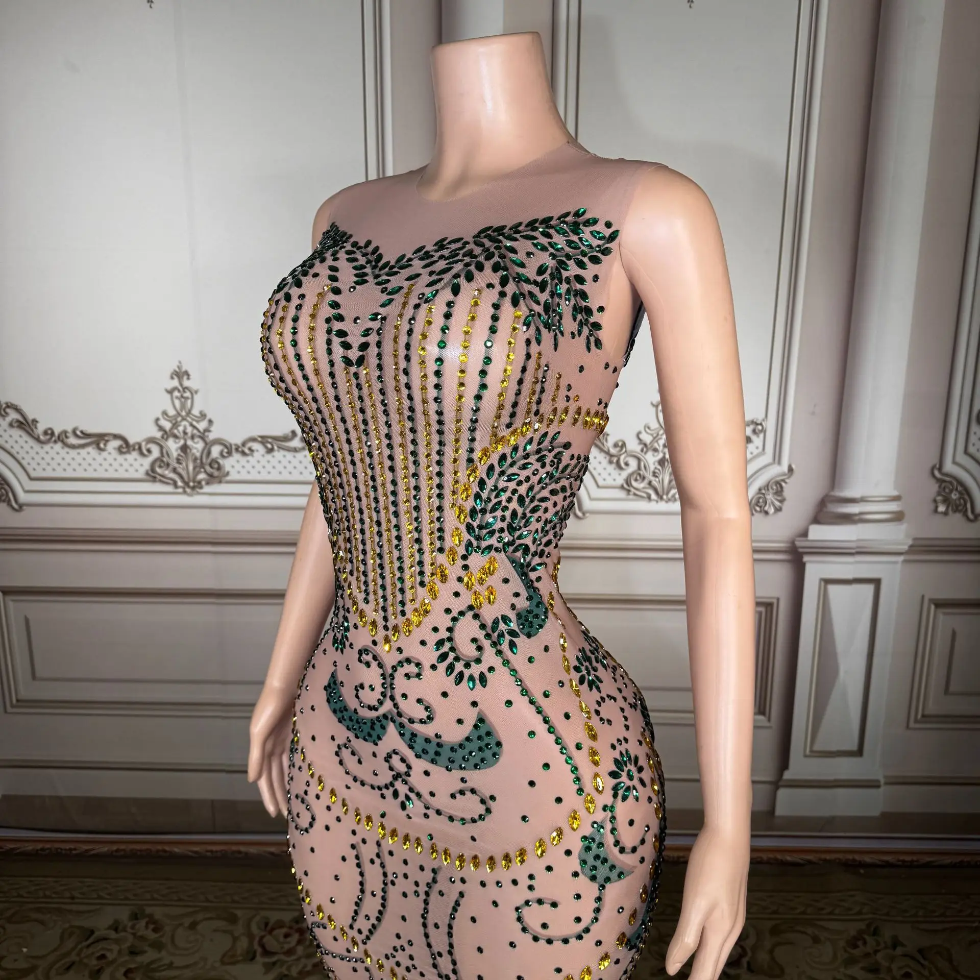 Diamond Birthday Dress Sexy Hollowed Out Matric Farewell Dresses Evening Rhinestones Tassels Elegant Dresses for Singers
Diamond Birthday Dress Sexy Hollowed Out Matric Farewell Dresses Evening Rhinestones Tassels Elegant Dresses for Singers