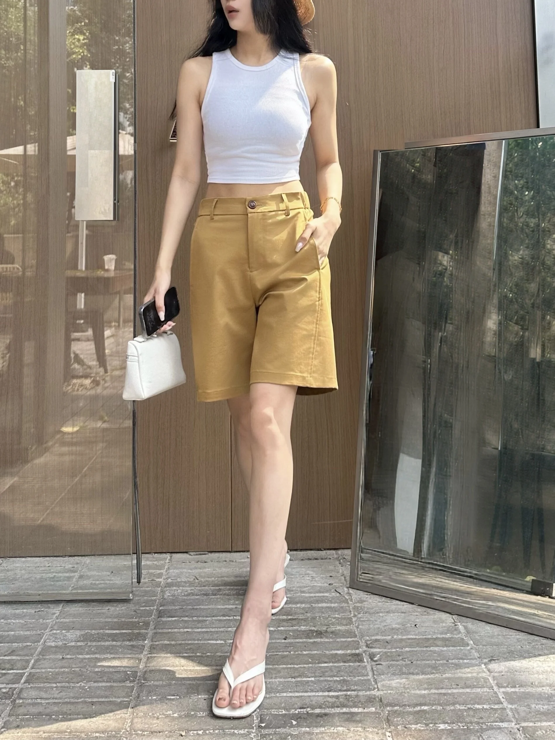 2026 New Fashion Commuter Style High Waist Straight Leg Casual Shorts Women Summer Loose Slimming Five-Quarter Pants
2026 New Fashion Commuter Style High Waist Straight Leg Casual Shorts Women Summer Loose Slimming Five-Quarter Pants