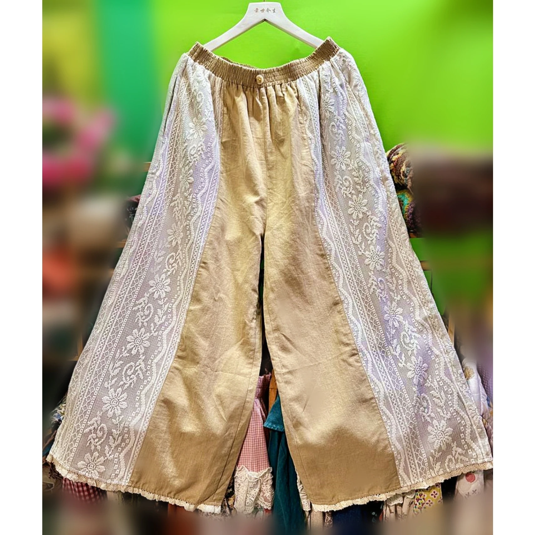 Women Cotton Linen Vintage Patchwork Lace Wide Legs Pants 2025 Casual Summer Retro Chic Mori Girl Sweet Holiday Loose Trousers
Women Cotton Linen Vintage Patchwork Lace Wide Legs Pants 2025 Casual Summer Retro Chic Mori Girl Sweet Holiday Loose Trousers
