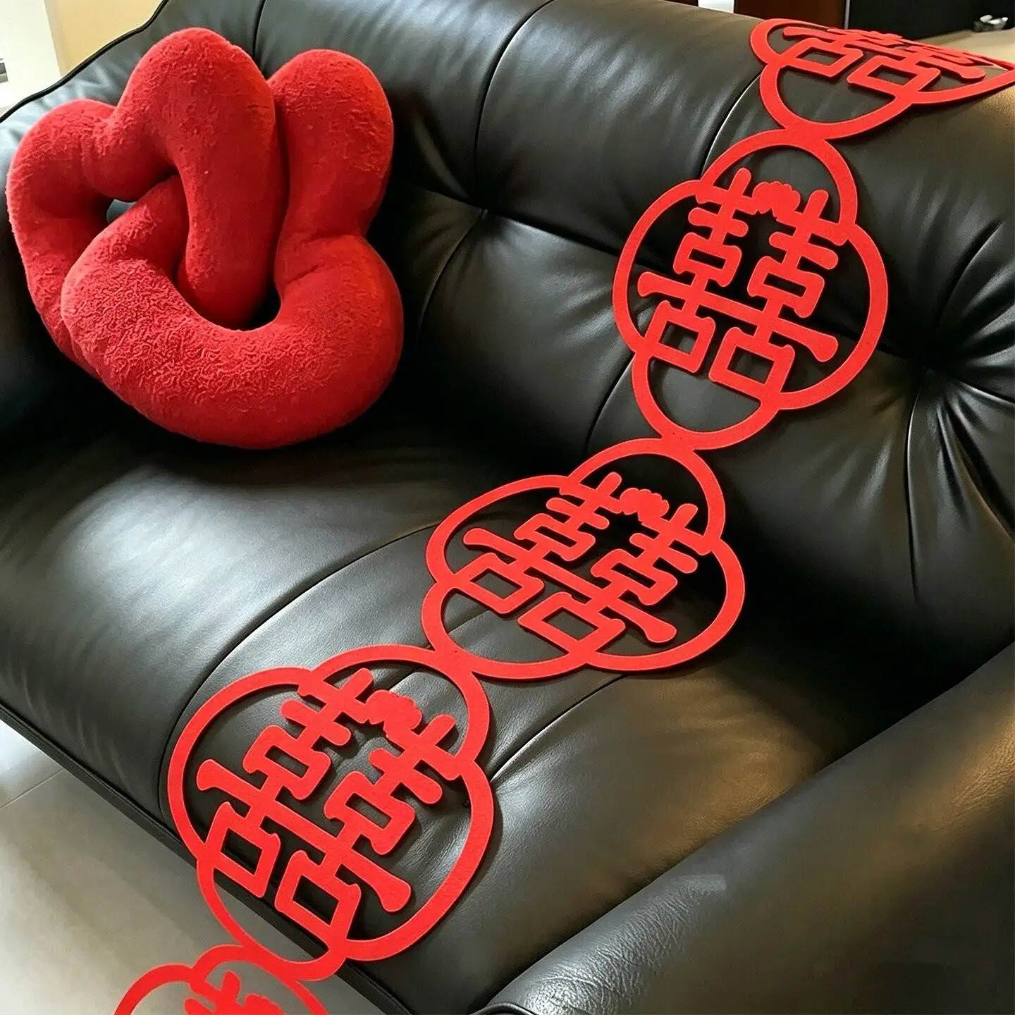Wedding Decor Long Strip Happy Characters Living Room Sofa Hotel Arrangement Ribbon Female Side Wedding Bedroom Decoration
Wedding Decor Long Strip Happy Characters Living Room Sofa Hotel Arrangement Ribbon Female Side Wedding Bedroom Decoration