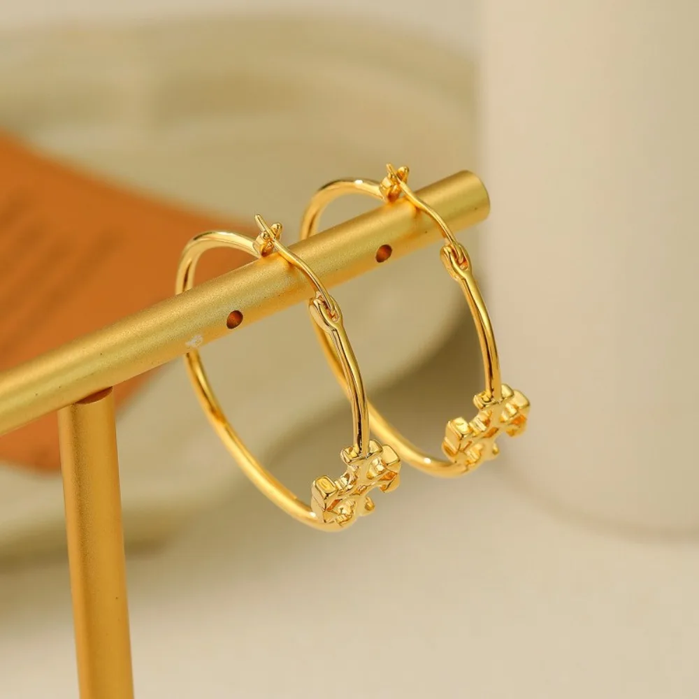 Minimalist Solid Gold Hoop Earrings, Simple Metal Small Geometric Charm Daily Casual Women Ear Jewelry
Minimalist Solid Gold Hoop Earrings, Simple Metal Small Geometric Charm Daily Casual Women Ear Jewelry