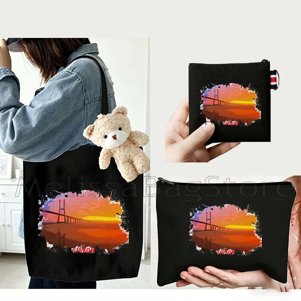 4PCS Gifts Set lisbon Portugal White Canvas Tote Bag Handbag with Doll Key Coin Purse Cosmetic Makeup Toilet Bag Case Pouch
4PCS Gifts Set lisbon Portugal White Canvas Tote Bag Handbag with Doll Key Coin Purse Cosmetic Makeup Toilet Bag Case Pouch