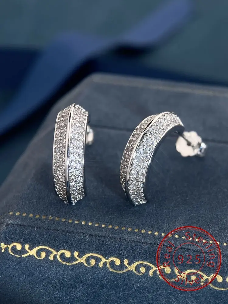 925 Sterling Silver Gorgeous Shiny Semi Circular Zircon Earrings For Women Anniversary Party High Quality Fine Jewelry
925 Sterling Silver Gorgeous Shiny Semi Circular Zircon Earrings For Women Anniversary Party High Quality Fine Jewelry