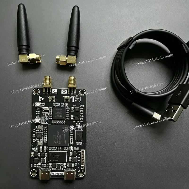 Radio Module PlutoSDR NANO Software Radio ZYNQ7010 AD9363 Development Board
Radio Module PlutoSDR NANO Software Radio ZYNQ7010 AD9363 Development Board