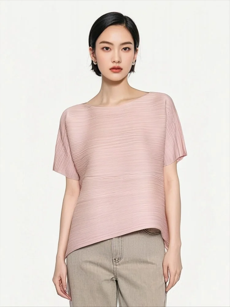 Miyake Fold 2025 Summer T-shirt Fold Top Women's Fashion Folding Short Sleeves Look Thin Irregular Design Comfortable and Casual
Miyake Fold 2025 Summer T-shirt Fold Top Women's Fashion Folding Short Sleeves Look Thin Irregular Design Comfortable and Casual