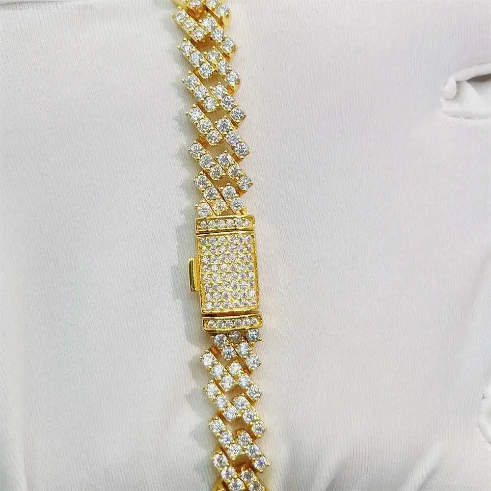 2024 Luxury Style 8mm Width Sterling Silver 925 Mens Cuban Necklace Iced Out Hip Hop Moissanite Cuban Bracelet
2024 Luxury Style 8mm Width Sterling Silver 925 Mens Cuban Necklace Iced Out Hip Hop Moissanite Cuban Bracelet