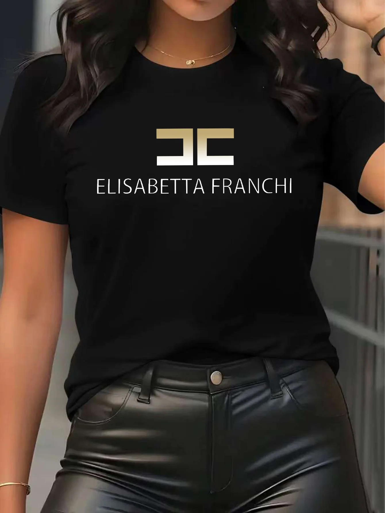 Elisabetta Franchi женская футболка с буквенным принтом, хлопковые футболки, роскошная брендовая футболка с короткими рукавами, топы Y2k, уличная женская одежда
Elisabetta Franchi женская футболка с буквенным принтом, хлопковые футболки, роскошная брендовая футболка с короткими рукавами, топы Y2k, уличная женская одежда