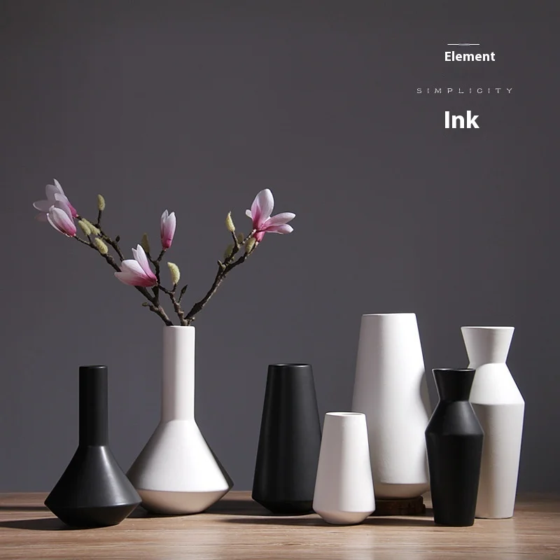 Modern simple ceramic flower arrangement vases european-style creative living room white flower drier Nordic decorations
Modern simple ceramic flower arrangement vases european-style creative living room white flower drier Nordic decorations