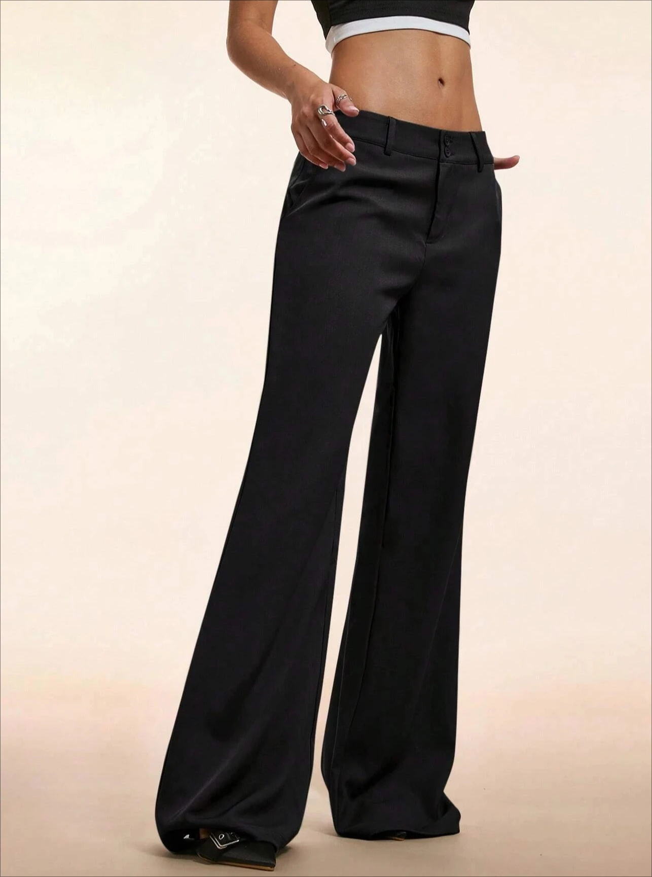 Женские элегантные легкие расклешенные брюки с низкой талией, повседневные широкие брюки в рубчик, уличная одежда
Женские элегантные легкие расклешенные брюки с низкой талией, повседневные широкие брюки в рубчик, уличная одежда