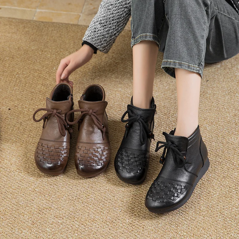 GKTINOO Retro Hand Woven Genuine Leather Women's Boots 2025 Winter Warm Flat Heel Anti-slip Mother Shoes Round Toe Short Boots
GKTINOO Retro Hand Woven Genuine Leather Women's Boots 2025 Winter Warm Flat Heel Anti-slip Mother Shoes Round Toe Short Boots