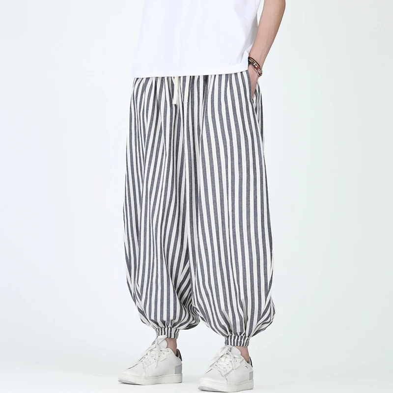 Streetwear Wide Leg Pants Men Elastic Waist Harem Pants Male Casual Jogger Sweatpants Men Oversized Stripe Trousers Big Size 5XL
Streetwear Wide Leg Pants Men Elastic Waist Harem Pants Male Casual Jogger Sweatpants Men Oversized Stripe Trousers Big Size 5XL