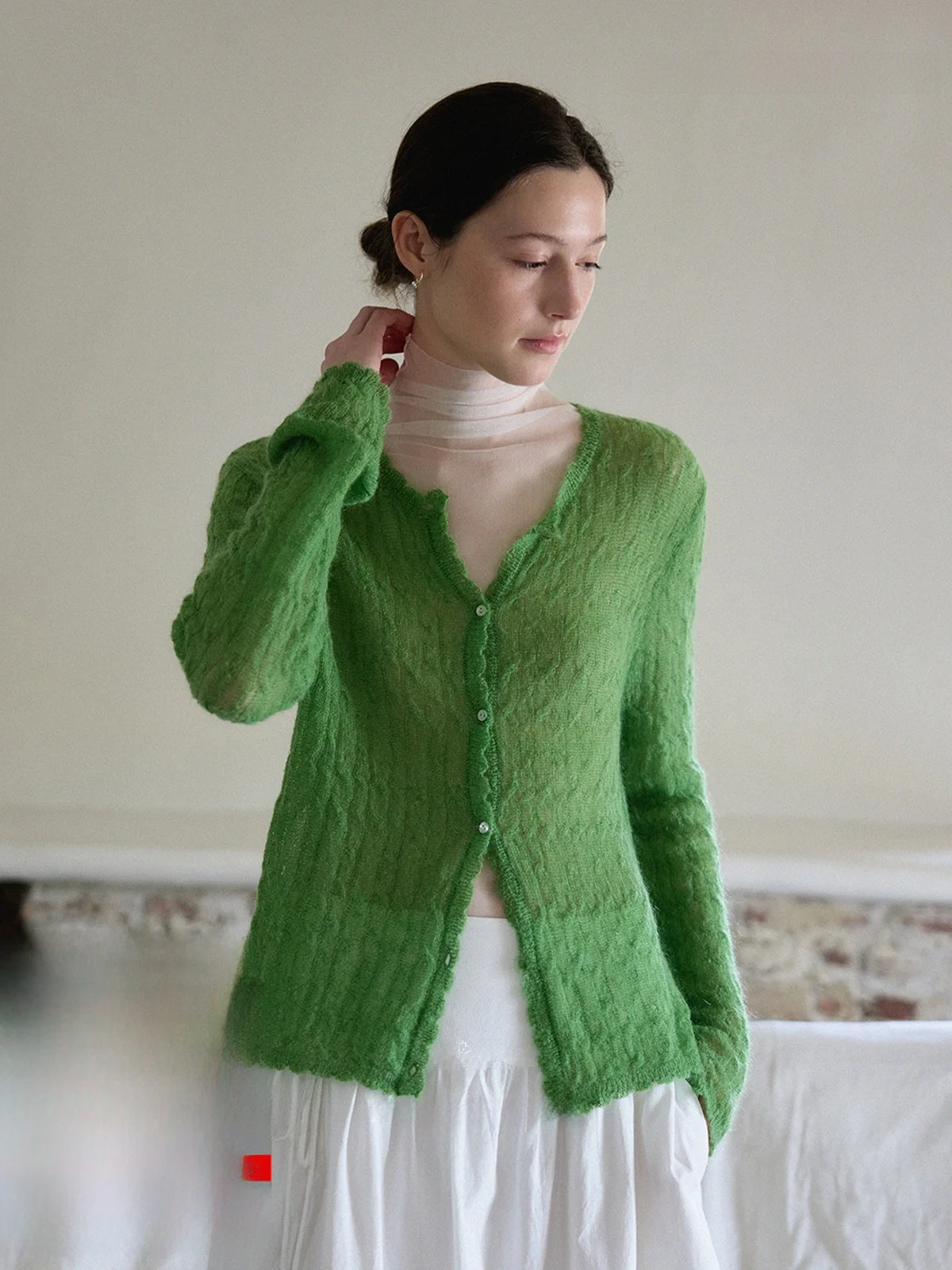 Кардиган Nice People 2025AW: приятный на ощупь, с эффектом туманности, прозрачный, длинный, вязаный, открытый, повседневный, свободного кроя
Кардиган Nice People 2025AW: приятный на ощупь, с эффектом туманности, прозрачный, длинный, вязаный, открытый, повседневный, свободного кроя