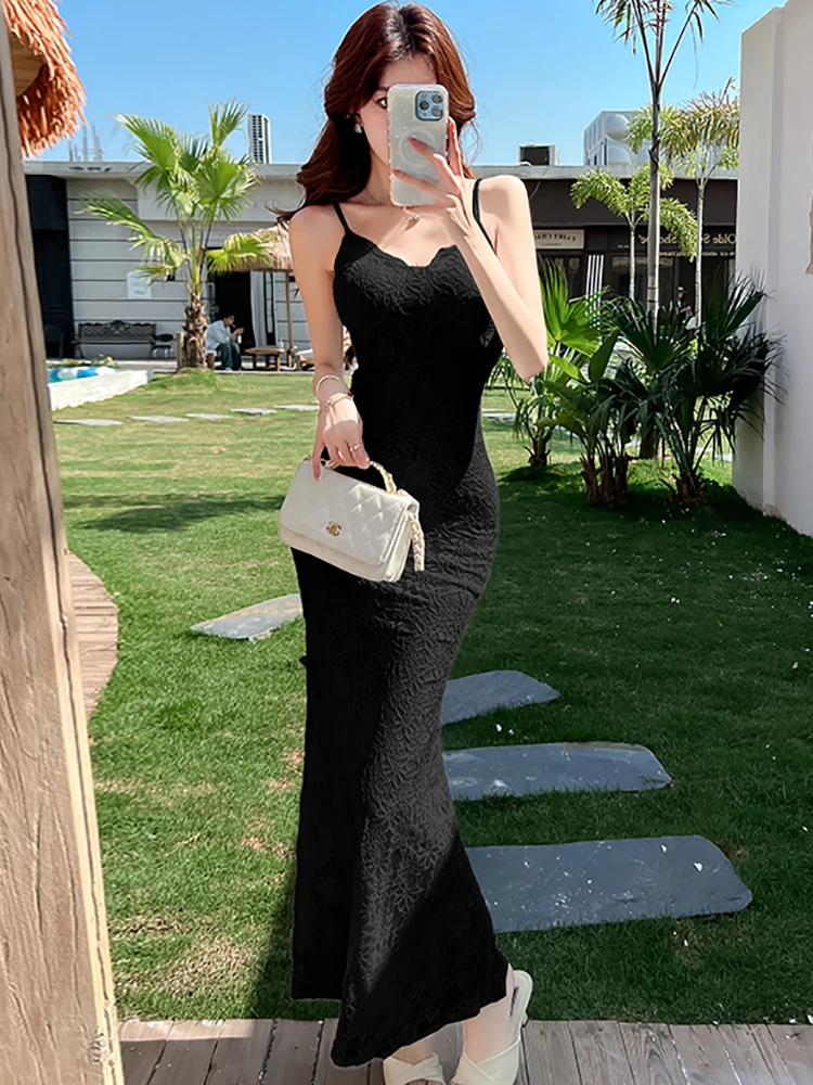 Black Lace Jacquard Elegant Dresses for Women Summer Bodycon V-Neck Sling Long Dress 2026 Korean Vintage Luxury Party Dress Gown
Black Lace Jacquard Elegant Dresses for Women Summer Bodycon V-Neck Sling Long Dress 2026 Korean Vintage Luxury Party Dress Gown