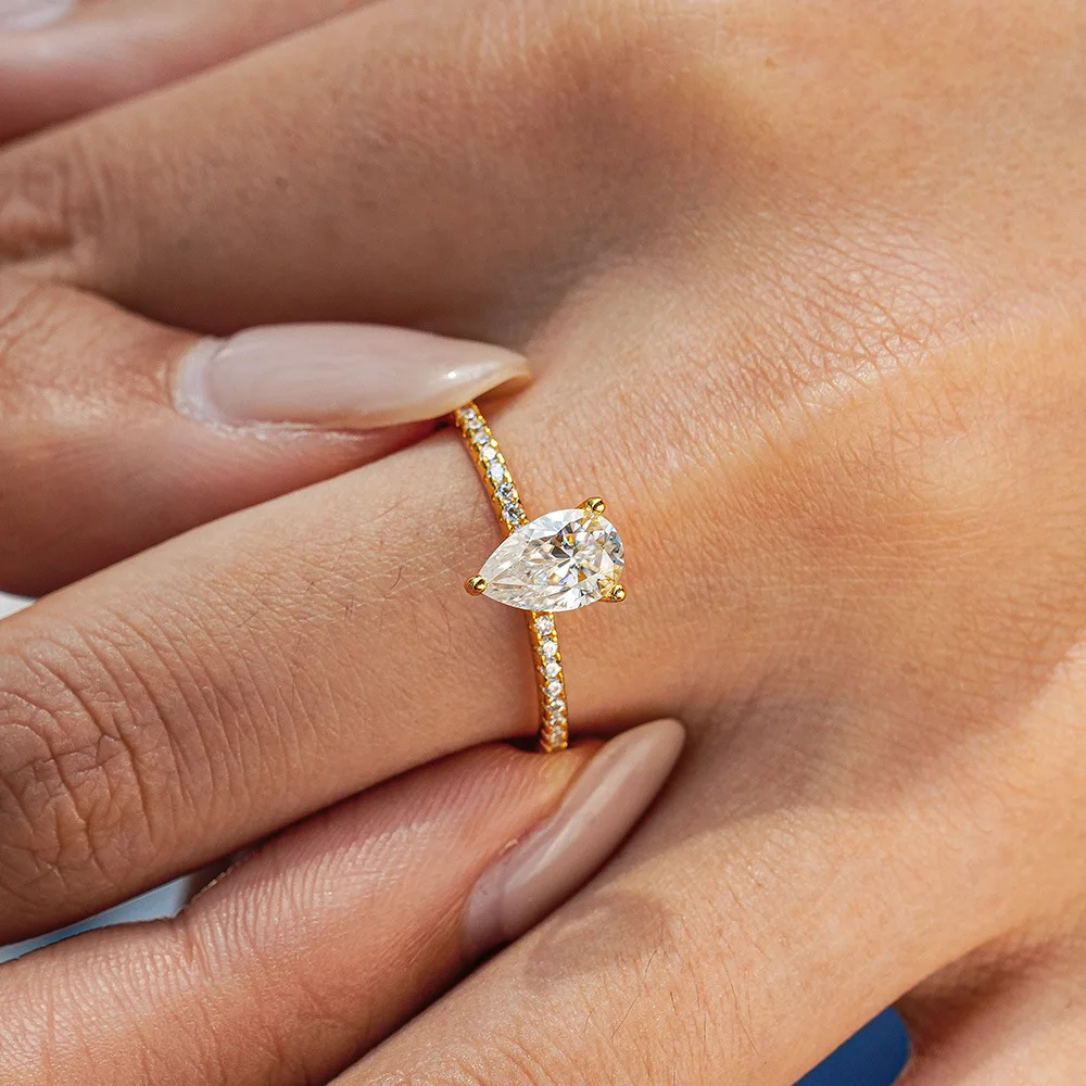Luxury 100% Real 18k Gold Women's Drop Diamond Ring Pear-Shaped Moissanite Diamond Ring
Luxury 100% Real 18k Gold Women's Drop Diamond Ring Pear-Shaped Moissanite Diamond Ring