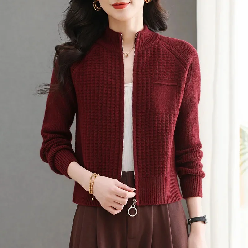 Knitted Cardigan Women's Spring Autumn New Coat Stand Collar Short Jacket High Waist Baseball Uniform Casual Sweater Female Tops 
Knitted Cardigan Women's Spring Autumn New Coat Stand Collar Short Jacket High Waist Baseball Uniform Casual Sweater Female Tops