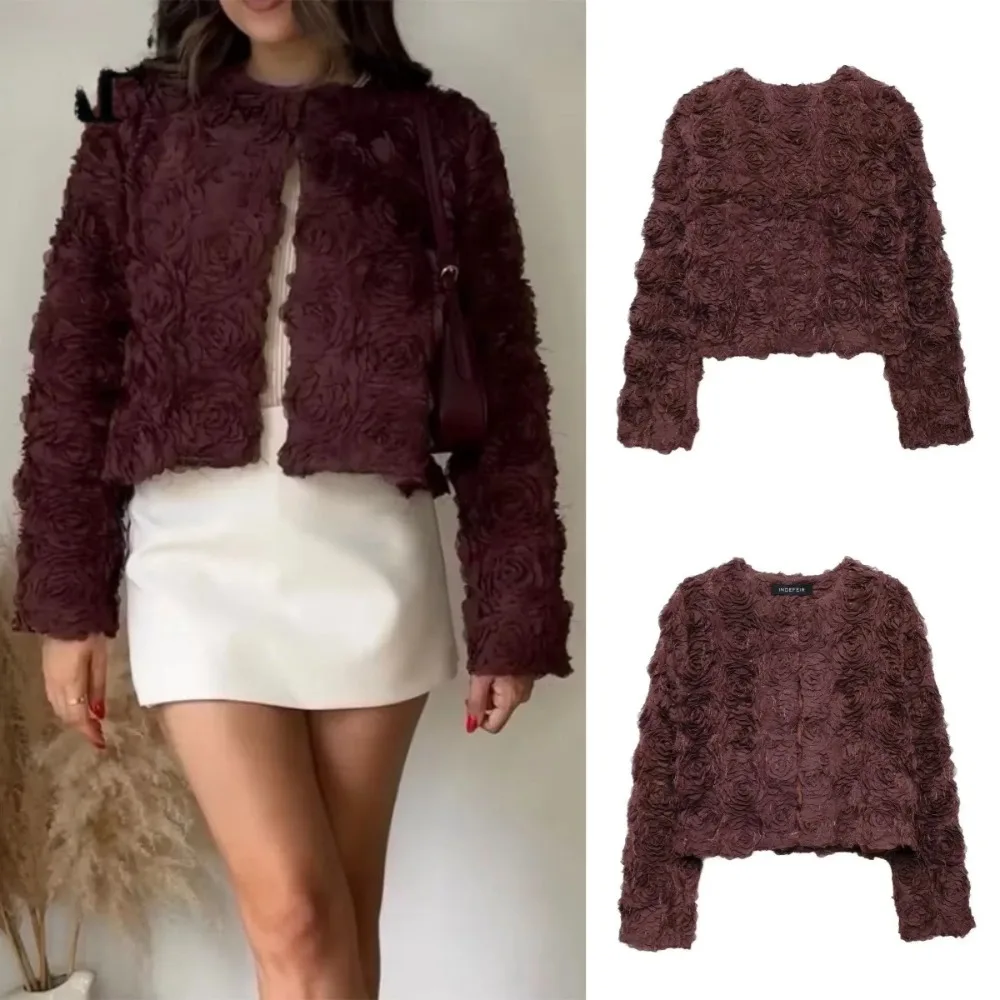 TRA&F Elegant 3D Flower Short Coats Women Fashion Long Sleeve Female Jackets 2024 Autumn Lady Y2k High Street New Outerwears
TRA&F Elegant 3D Flower Short Coats Women Fashion Long Sleeve Female Jackets 2024 Autumn Lady Y2k High Street New Outerwears