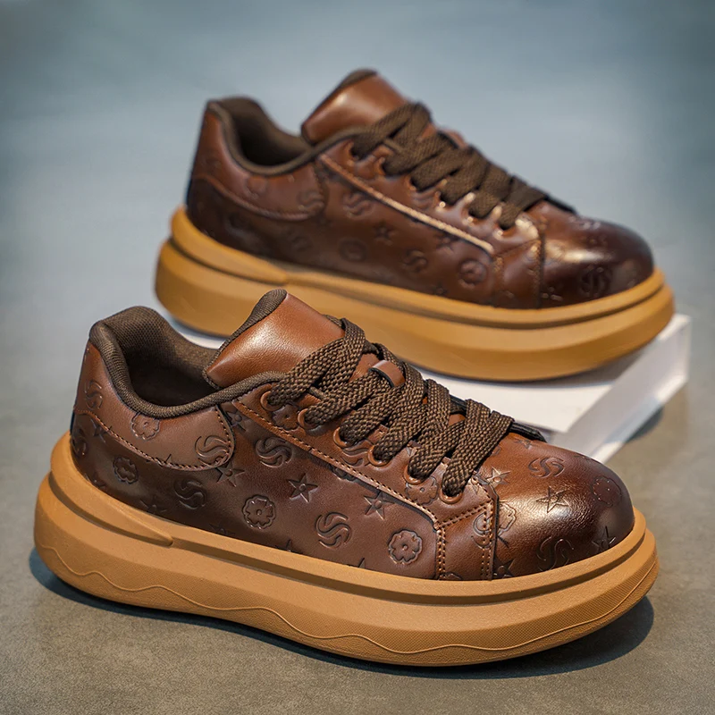 Waterproof Leather Men's Shoes Fashionable Casual Sporty Retro Style Slip-Resistant Breadboard Design All-Match Outdoor Leisu...
Waterproof Leather Men's Shoes Fashionable Casual Sporty Retro Style Slip-Resistant Breadboard Design All-Match Outdoor Leisu...