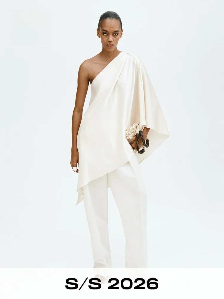 H&M Women's Shirt Summer New Single Shoulder Island Holiday Style Elegant Fit Asymmetric Polyester Rayon Linen Blend Top
H&M Women's Shirt Summer New Single Shoulder Island Holiday Style Elegant Fit Asymmetric Polyester Rayon Linen Blend Top