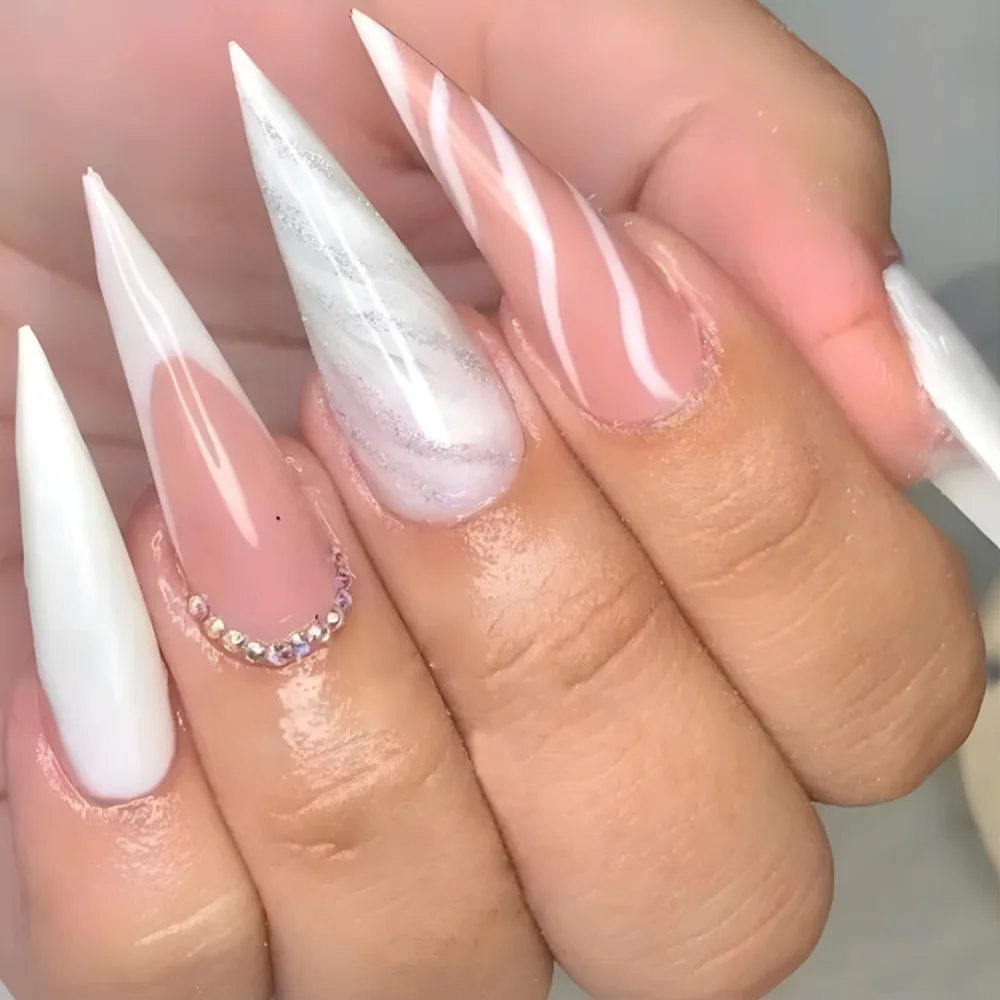 24Pcs Long Stiletto Press on False Nails White French Shiny Powder Stripe Fake Nails Rhinestone Detachable Full Cover Nails Tips
24Pcs Long Stiletto Press on False Nails White French Shiny Powder Stripe Fake Nails Rhinestone Detachable Full Cover Nails Tips