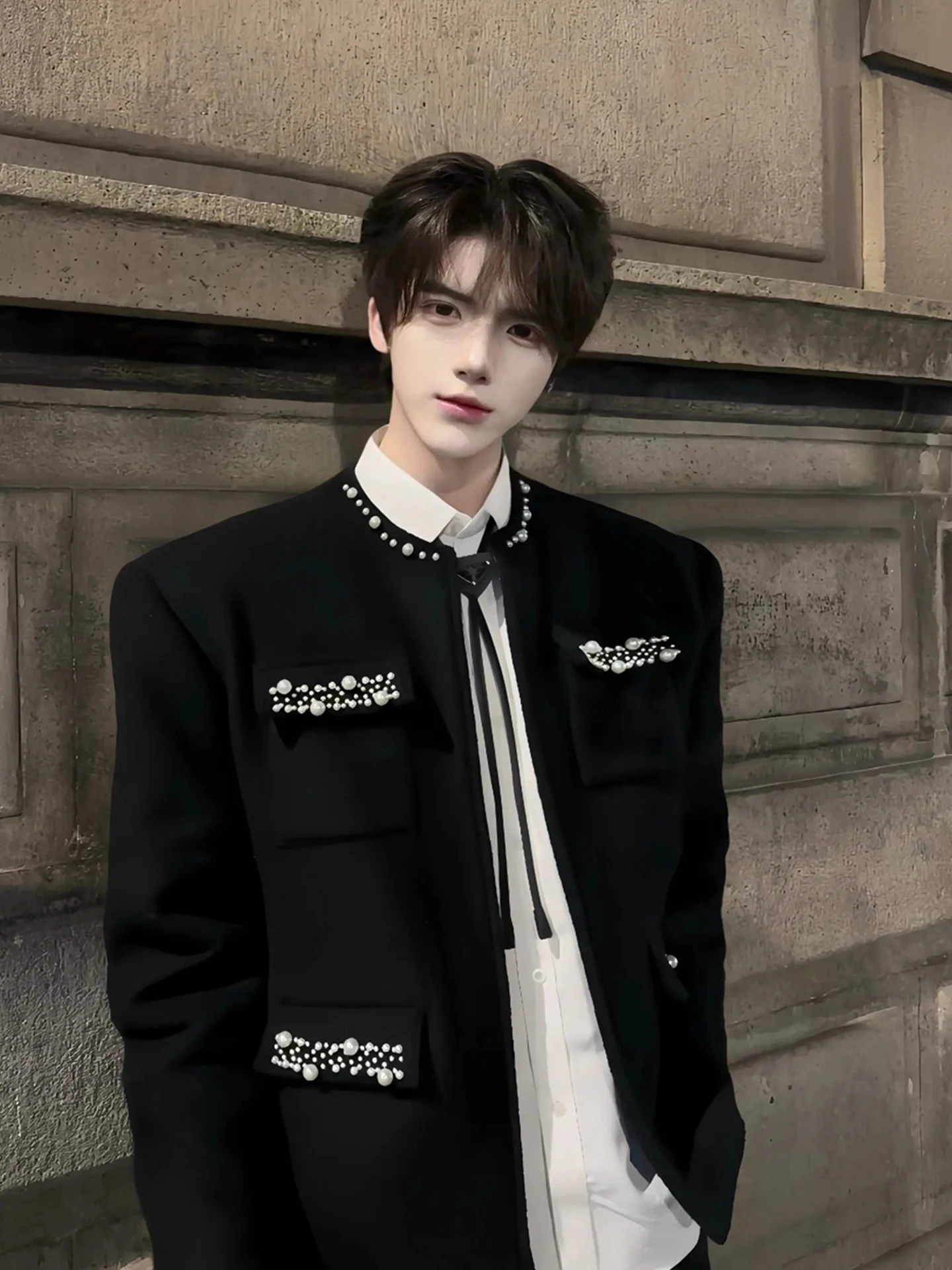 Pearl oulder Pad ort Jaet Men's Autumn High-End CleanFit Court Sle Coat Loose Fit Embellied No Ironing Required
Pearl oulder Pad ort Jaet Men's Autumn High-End CleanFit Court Sle Coat Loose Fit Embellied No Ironing Required