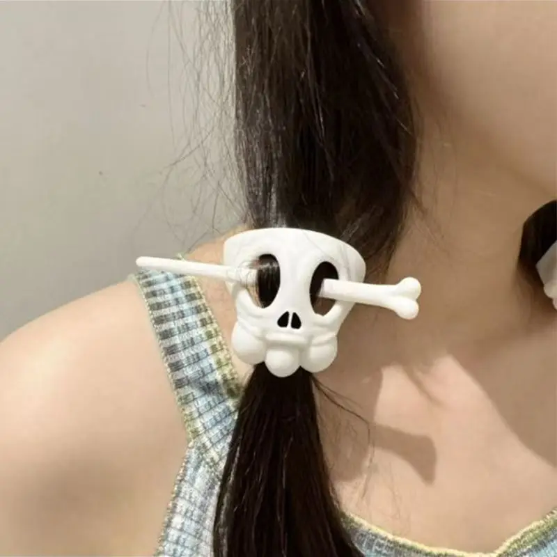 Ghost Skull Hair Sticks Skeleton Hairpin White Gothic Headwear Hairclip Halloween Funny Accessories Girls Hair Clasp Photo Props
Ghost Skull Hair Sticks Skeleton Hairpin White Gothic Headwear Hairclip Halloween Funny Accessories Girls Hair Clasp Photo Props