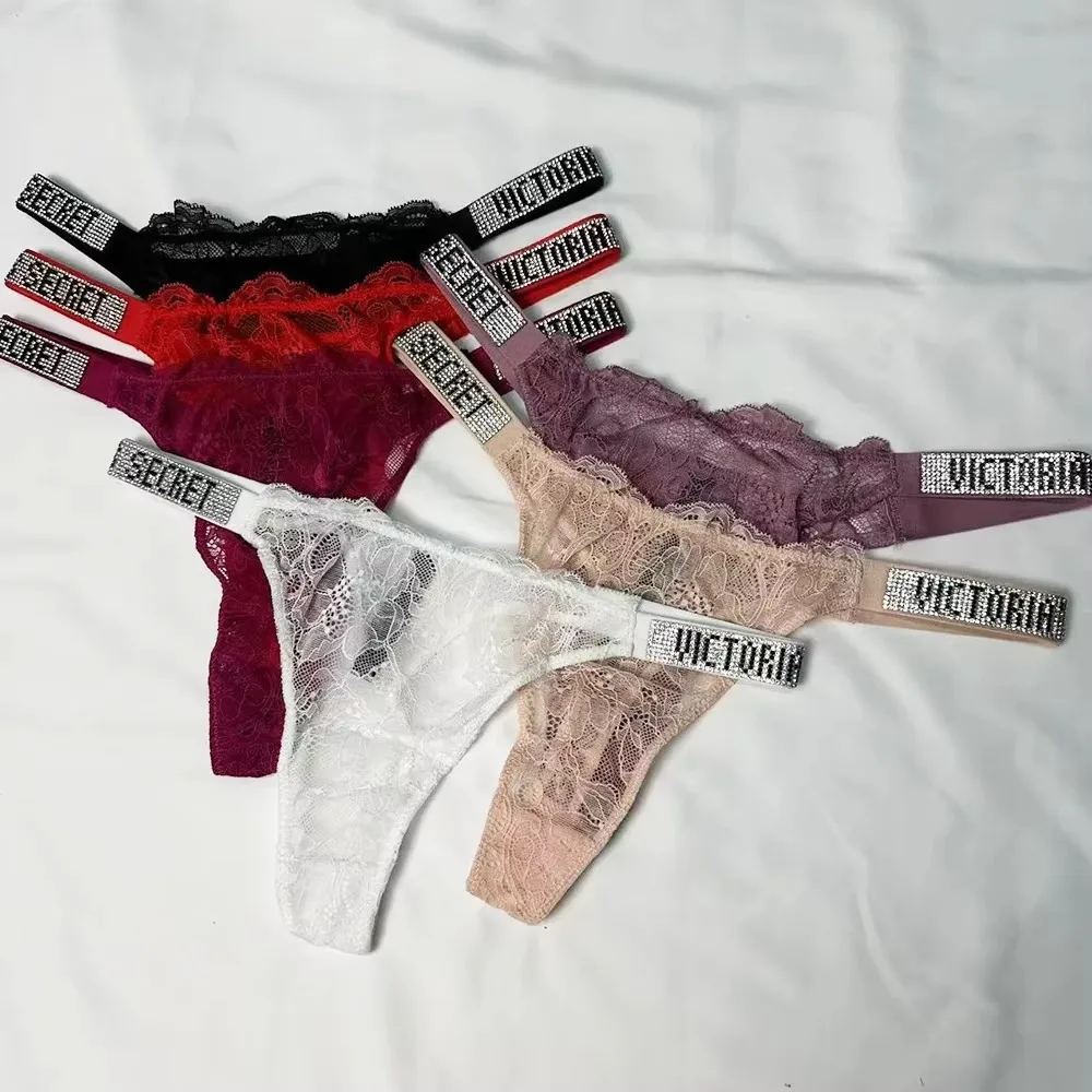 Трусики-стринги V-Chain Victoria's Secret, женские классические полосатые универсальные, 3 шт., кружевные, сексуальные, моделирующие, дышащие, мягкие
Трусики-стринги V-Chain Victoria's Secret, женские классические полосатые универсальные, 3 шт., кружевные, сексуальные, моделирующие, дышащие, мягкие