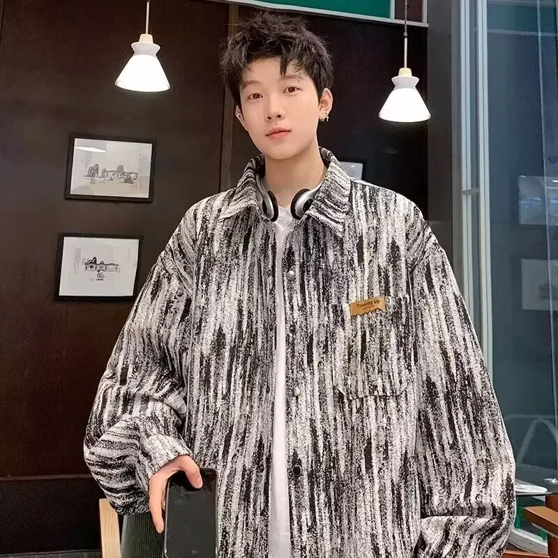 Men's Oversized American Dyed Jaet Long Sve irt Japanese Sle Trendy Outerwear Autumn Winter Faionable Casual Wear
Men's Oversized American Dyed Jaet Long Sve irt Japanese Sle Trendy Outerwear Autumn Winter Faionable Casual Wear