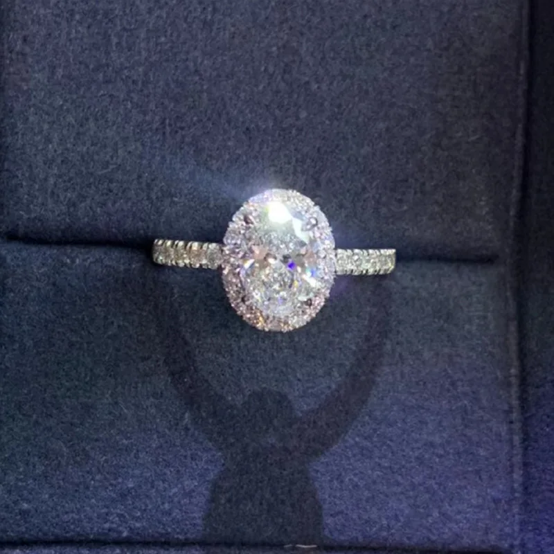 Unique and dazzling pigeon egg moissanite copper gold-plated ring Korean version fashionable engagement ring MJZ-111
Unique and dazzling pigeon egg moissanite copper gold-plated ring Korean version fashionable engagement ring MJZ-111