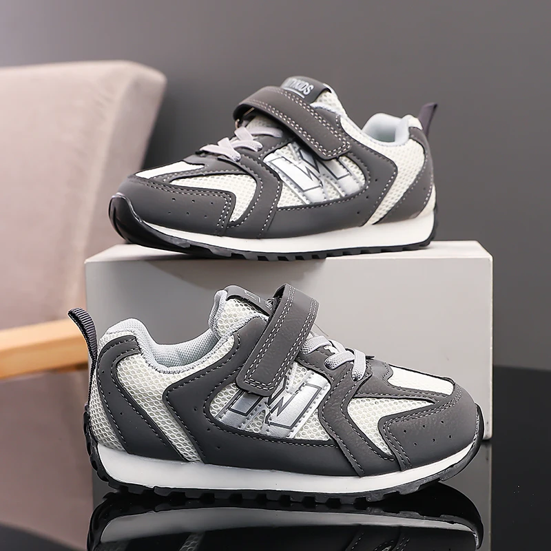 Boys Lightweight Breathable Sport Running Shoes Girls Soft Bottom Casual Shoes Student Footwear Size 26-37 Children's Sneakers
Boys Lightweight Breathable Sport Running Shoes Girls Soft Bottom Casual Shoes Student Footwear Size 26-37 Children's Sneakers