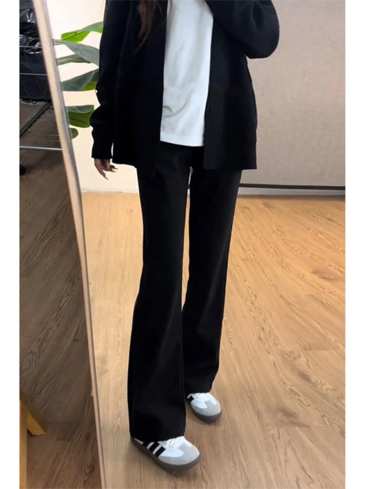 Мужские брюки American Sle Cleanfi Bla Bell Bot: осенне-зимние, прямые, повседневные, костюмные, с эффектом драпировки
Мужские брюки American Sle Cleanfi Bla Bell Bot: осенне-зимние, прямые, повседневные, костюмные, с эффектом драпировки