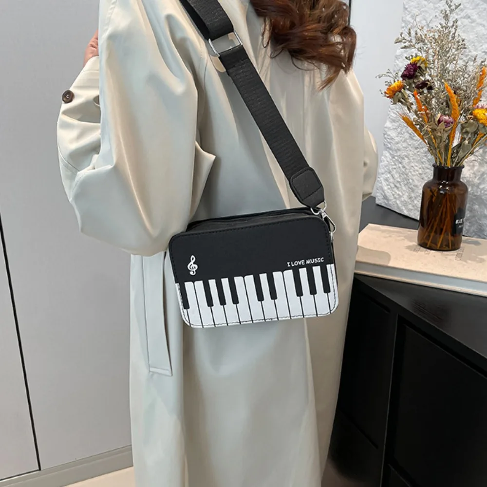 Simple Vintage Piano Shoulder Bag Fashion Black Mini Square Bag Elegent Crossbody PU Leather Bag Girls
Simple Vintage Piano Shoulder Bag Fashion Black Mini Square Bag Elegent Crossbody PU Leather Bag Girls