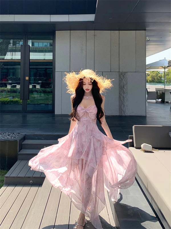 Summer Floral Print Halter Dress Women's Waist Cinched Slimming Asymmetrical Cake Skirt Elegant Long Dress Island Vacation Style
Summer Floral Print Halter Dress Women's Waist Cinched Slimming Asymmetrical Cake Skirt Elegant Long Dress Island Vacation Style