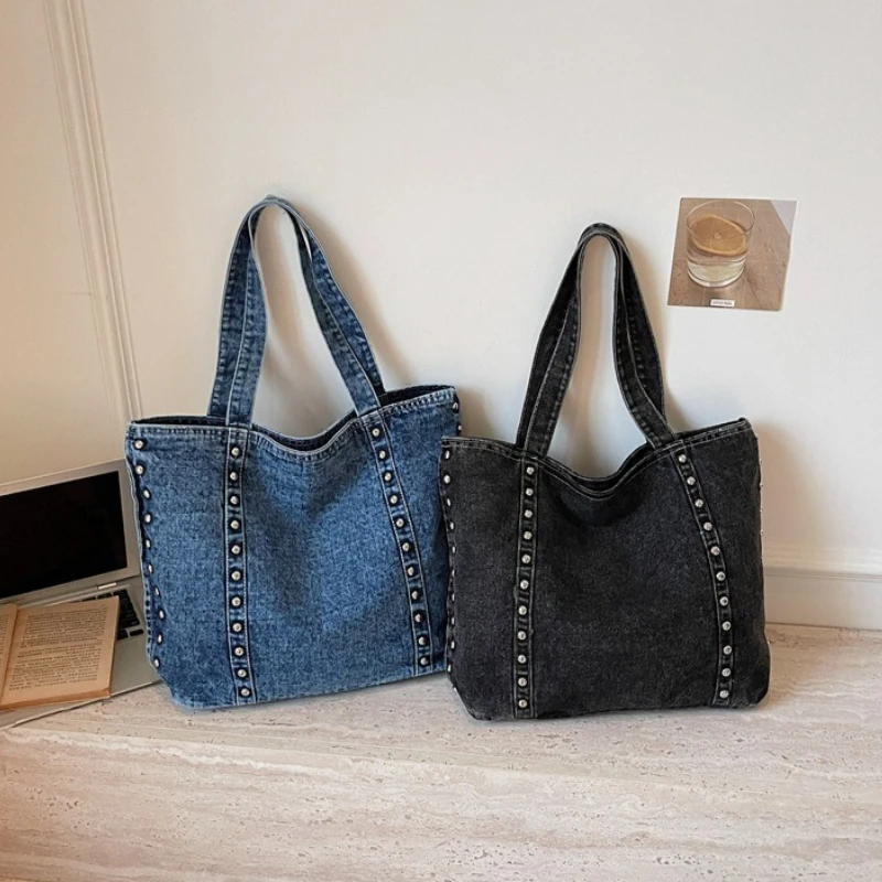 New Denim Large Capacity Rivet Tote Bag Simple Versatile Textured Womens Shoulder Handbag for Commuter Mom Daily Use
New Denim Large Capacity Rivet Tote Bag Simple Versatile Textured Womens Shoulder Handbag for Commuter Mom Daily Use