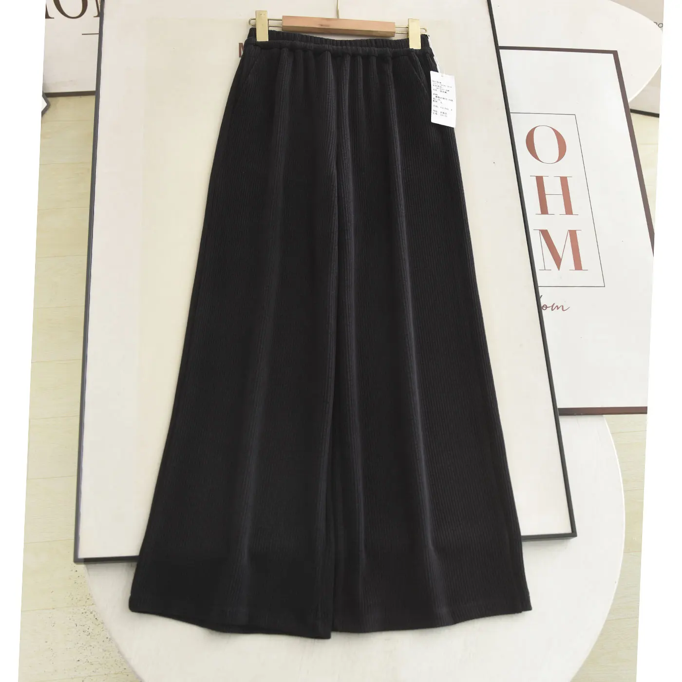 Женские повседневные брюки с высокой талией и широкими штанинами, осень-зима 2025, свободные, с эластичным поясом, стройнящие, струящиеся, комфортные
Женские повседневные брюки с высокой талией и широкими штанинами, осень-зима 2025, свободные, с эластичным поясом, стройнящие, струящиеся, комфортные