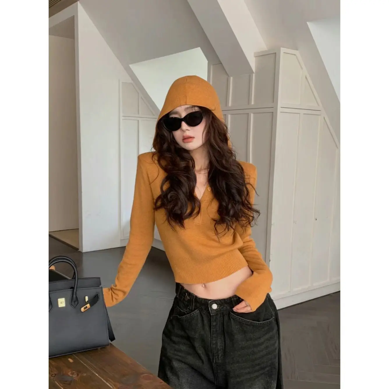 Korean Sle Early Autumn Yellow V-Ne Knitted Base irt Women's Inner Wear Long Sve Hooded Sweater ort Top
Korean Sle Early Autumn Yellow V-Ne Knitted Base irt Women's Inner Wear Long Sve Hooded Sweater ort Top