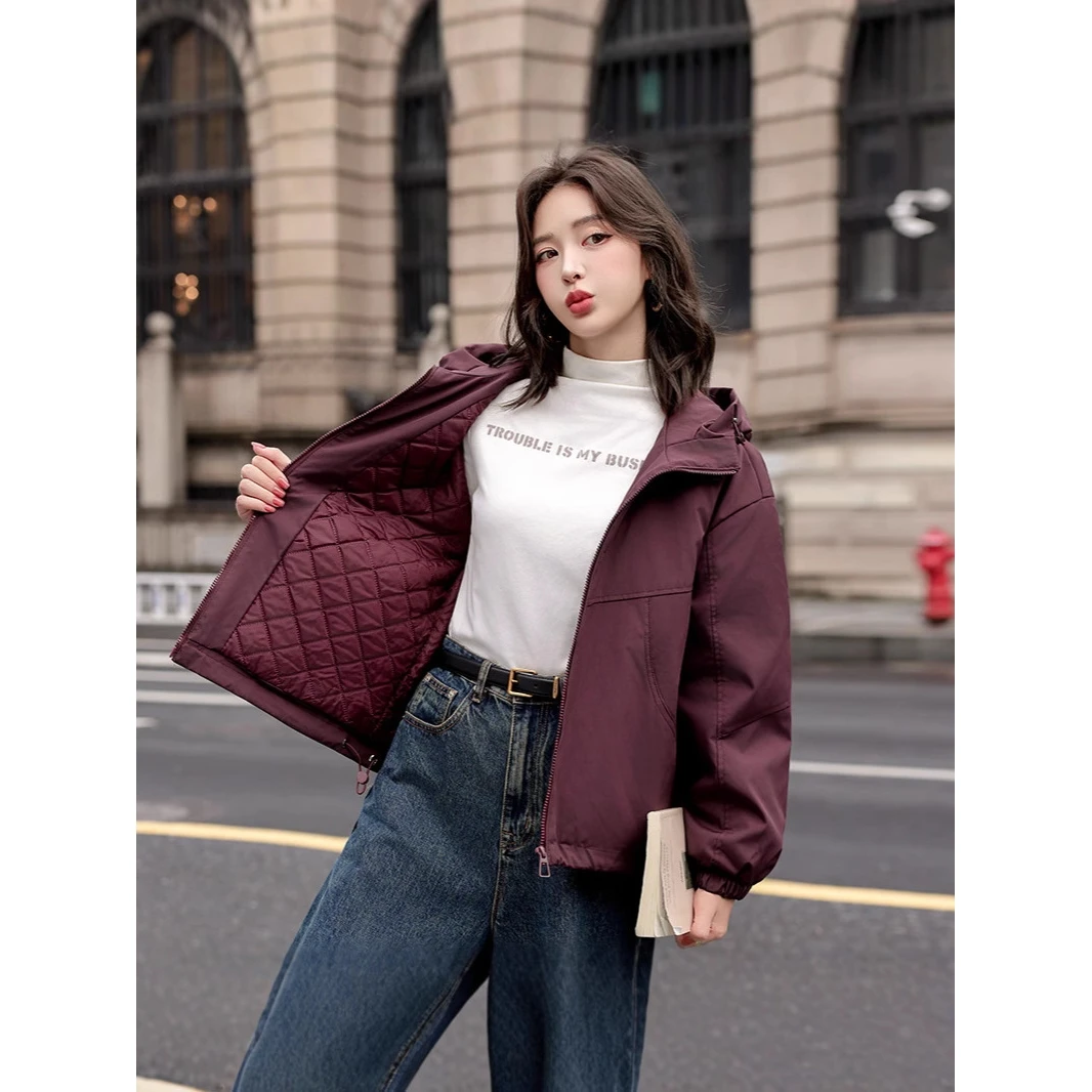 Новая женская хлопковая куртка-пальто свободного кроя на молнии с капюшоном, длинная, удобная, модная, для повседневной носки
Новая женская хлопковая куртка-пальто свободного кроя на молнии с капюшоном, длинная, удобная, модная, для повседневной носки