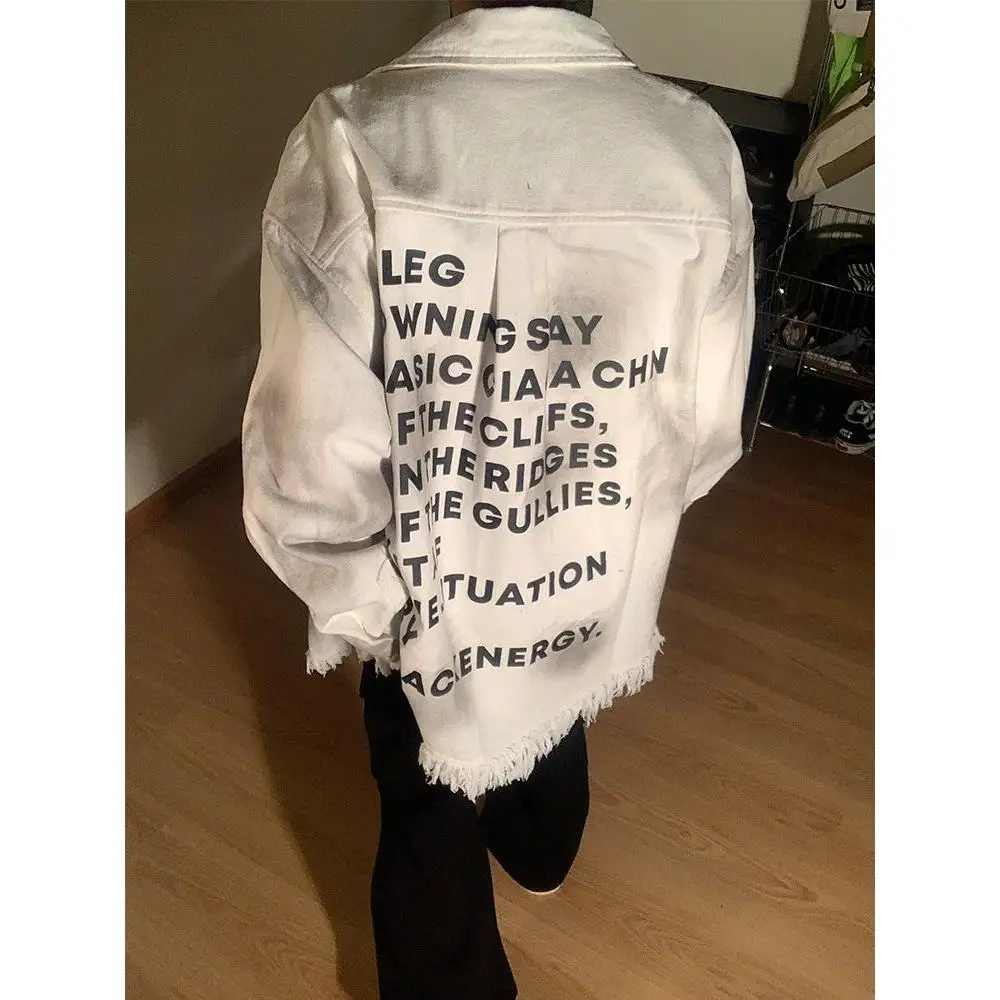 Ретро-джинсовая куртка в американском стиле, свободный крой, с рваным и потертым краем, для пар, с надписью, весна-осень, смесь полиэстера и хлопка
Ретро-джинсовая куртка в американском стиле, свободный крой, с рваным и потертым краем, для пар, с надписью, весна-осень, смесь полиэстера и хлопка