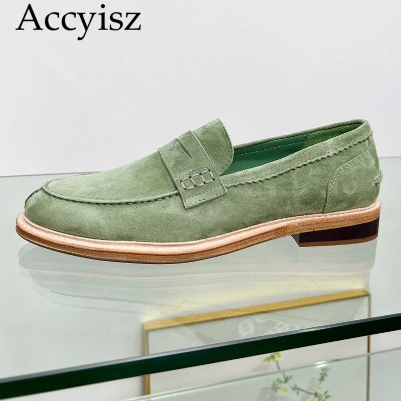 Light colored casual leather men's loafers 2024 Spring and Autumn One Step Breathable and Comfortable Thick Heel Leather Shoes
Light colored casual leather men's loafers 2024 Spring and Autumn One Step Breathable and Comfortable Thick Heel Leather Shoes