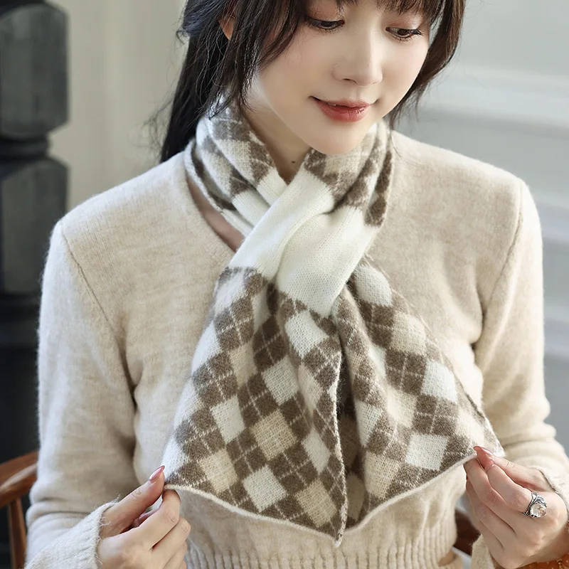 Women's Pure Cashmere Checkered Scarf Warm Stripe Fashionable Spring Autumn Winter Wool Accessory Soft Knitwear Stylish Design
Women's Pure Cashmere Checkered Scarf Warm Stripe Fashionable Spring Autumn Winter Wool Accessory Soft Knitwear Stylish Design
