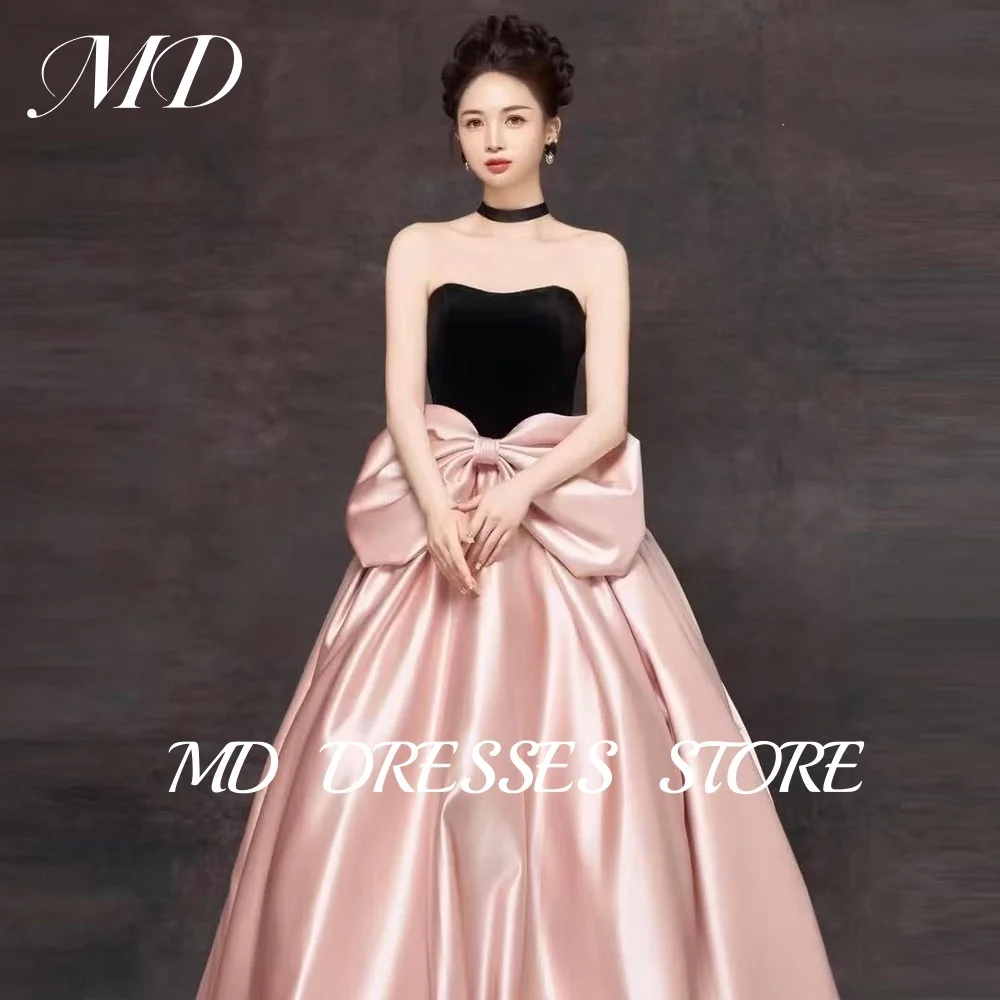 MD Princess Pink A-line Evening Gown Black Gloves Big Bow Strapless Special occasion Quinceanera Gowns customised Prom Gown 2025
MD Princess Pink A-line Evening Gown Black Gloves Big Bow Strapless Special occasion Quinceanera Gowns customised Prom Gown 2025