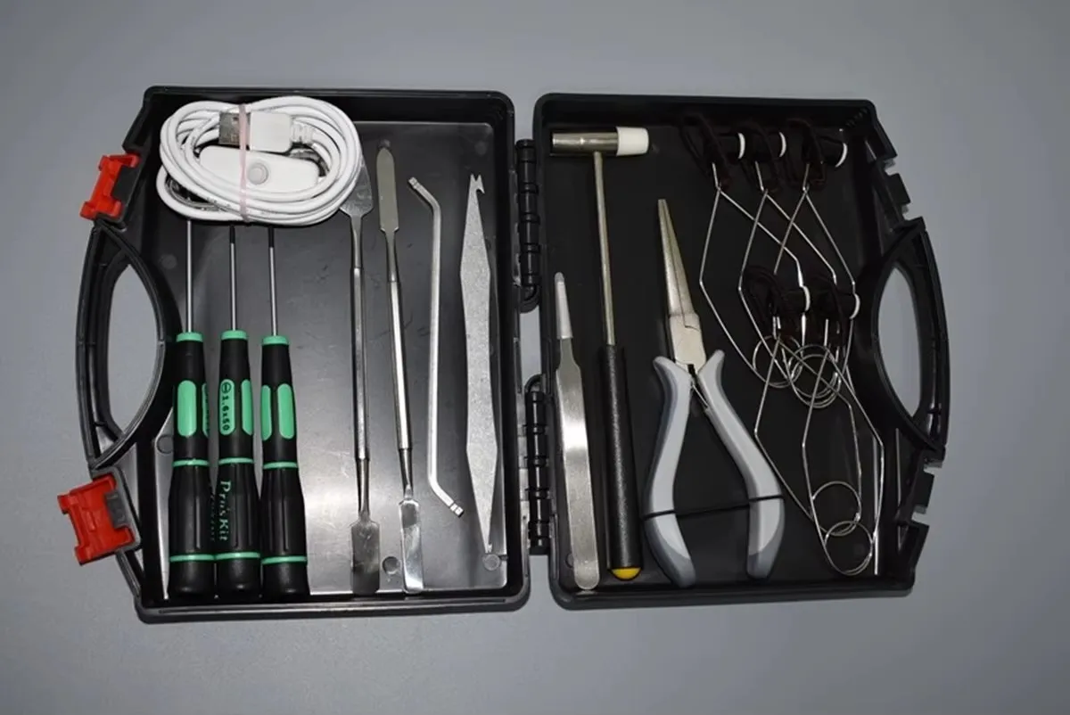 1 set Clarinet Repair Kit Practical Essential Tools for Musical Instrument Maintenance
1 set Clarinet Repair Kit Practical Essential Tools for Musical Instrument Maintenance