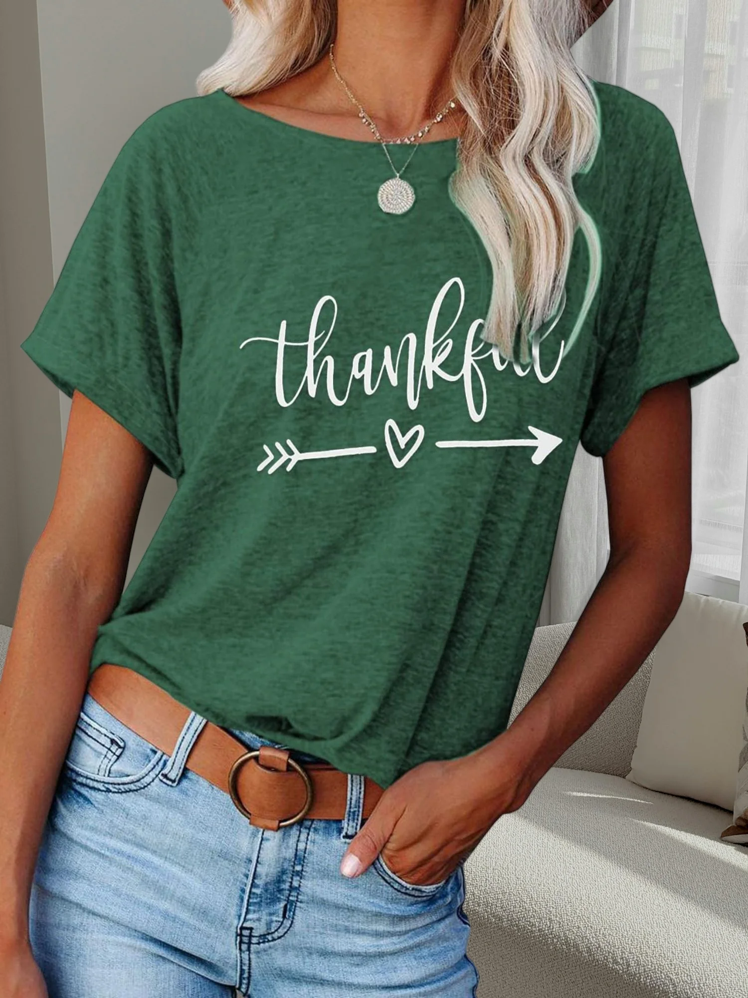 Женская футболка «Thankful» Heart Arrow — летняя блузка с коротким рукавом, простой графический принт, повседневная блузка для отпуска
Женская футболка «Thankful» Heart Arrow — летняя блузка с коротким рукавом, простой графический принт, повседневная блузка для отпуска