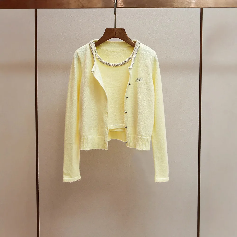 Комплект MaSande Sli: корейский вязаный кардиган-жилет с ромбовидной вязкой, модный зимний женский комплект, длинный свитер
Комплект MaSande Sli: корейский вязаный кардиган-жилет с ромбовидной вязкой, модный зимний женский комплект, длинный свитер