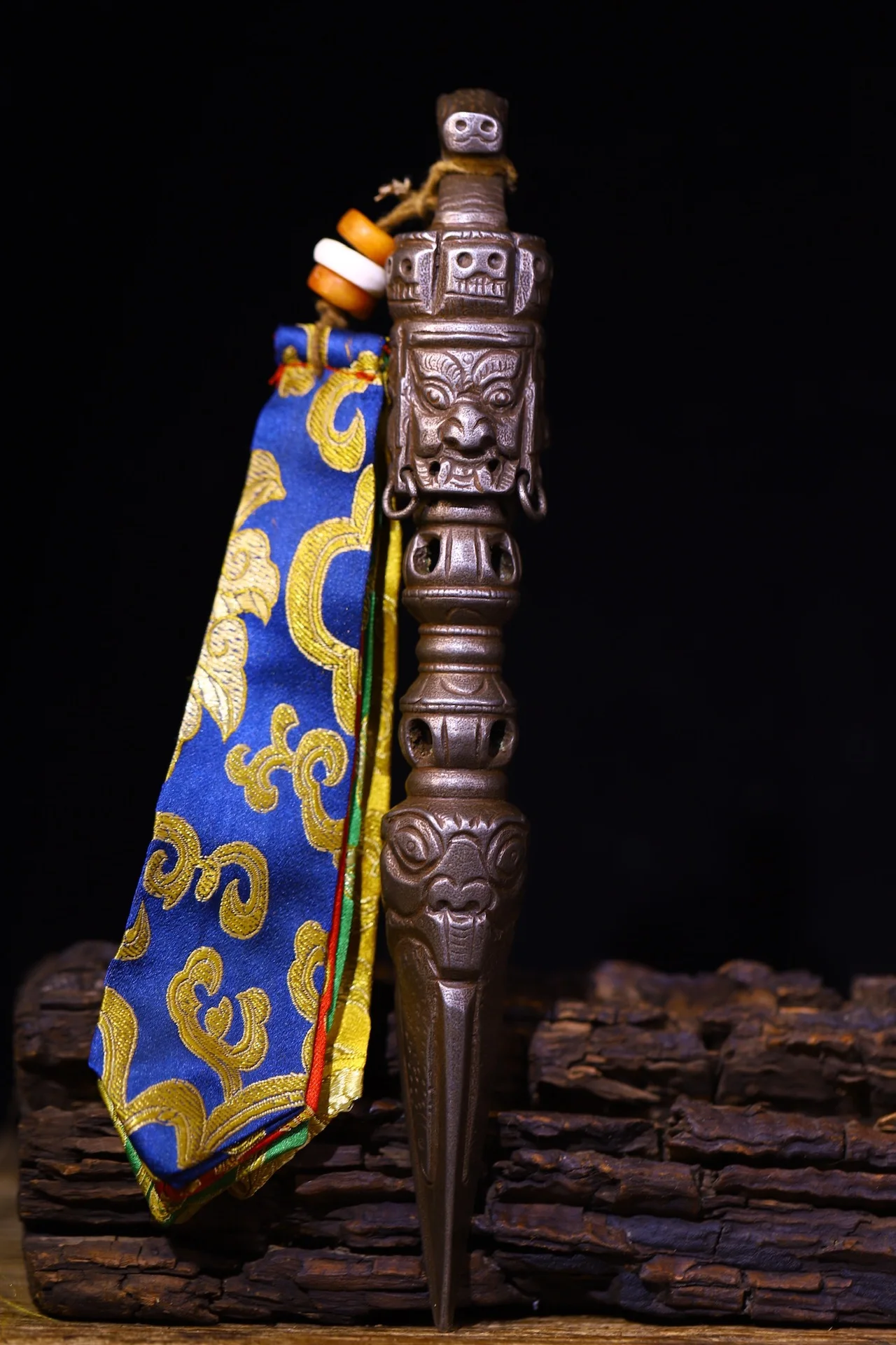 10"Tibetan Temple Collection Old Tiantie Cinnabar Skull Hayagriva Buddha Head Vajra Phurpa Pendant Amulet Dharma Town house
10"Tibetan Temple Collection Old Tiantie Cinnabar Skull Hayagriva Buddha Head Vajra Phurpa Pendant Amulet Dharma Town house