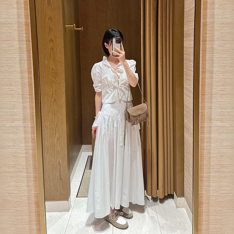 Summer White Pure Cotton Blouse with Pleated Half Skirt Set Bubble Sleeve Short Length V-Neck Simple Design Spring Fashion
Summer White Pure Cotton Blouse with Pleated Half Skirt Set Bubble Sleeve Short Length V-Neck Simple Design Spring Fashion