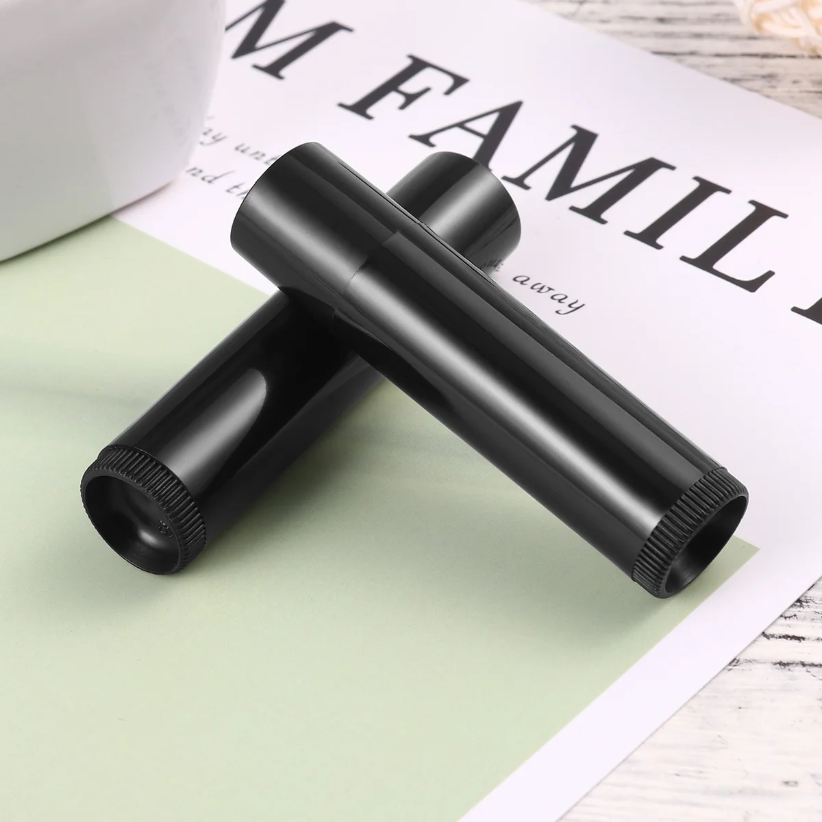 25Pcs Lip Balm Tubes Natural Plastic Empty Lipstick Containers Twist Up Caps for Handmade Lip Gloss Storage Lipstick Tube
25Pcs Lip Balm Tubes Natural Plastic Empty Lipstick Containers Twist Up Caps for Handmade Lip Gloss Storage Lipstick Tube