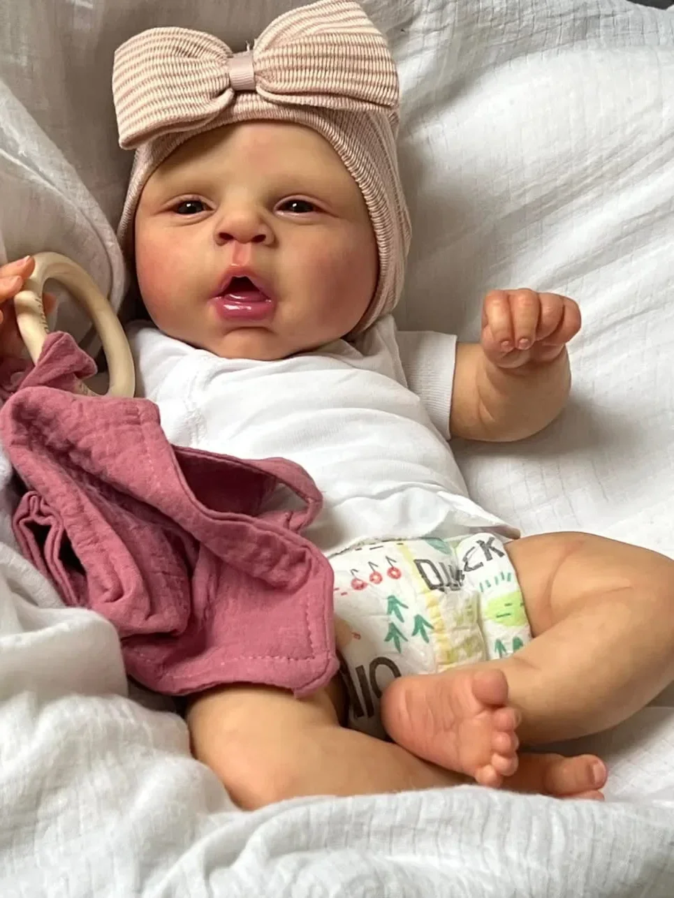 NPK 19 Inches Estella Lifelike Reborn Baby Realistic Soft Body Newborn Finished Hair Painted Doll Children Gift Dolls
NPK 19 Inches Estella Lifelike Reborn Baby Realistic Soft Body Newborn Finished Hair Painted Doll Children Gift Dolls